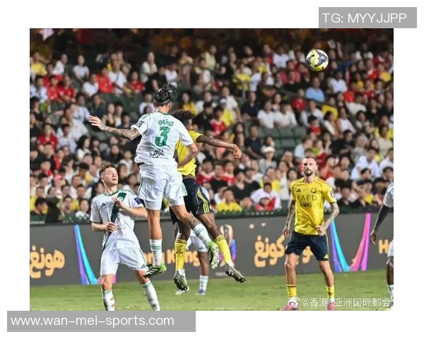 足球巨星激情亮相全程回顾 赛场瞬间尽收眼底